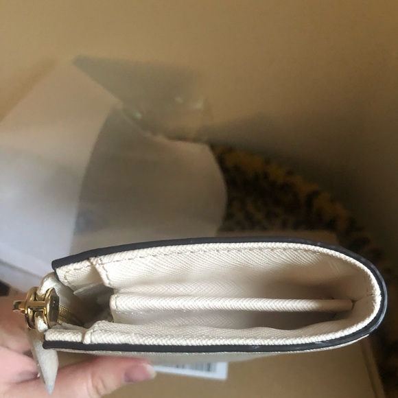 NWT MICHAEL KORS Jet Set Travel Lrg Saffiano Leather Quarter-Zip Wallet - Picture 3 of 13